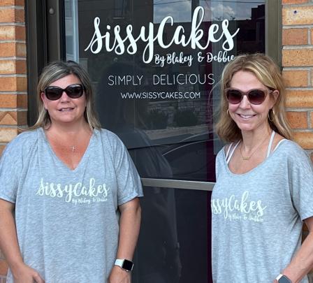 Sisters Debbie Nutt Stein and Blakey Nutt Martin, owners of Louisville’s Sissycakes Bakery, home of the “best cakes ever.”