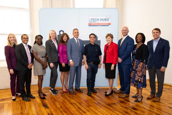 Photo of U.S. Deputy Secretary of Commerce Don Graves with U.S. Senator Jeanne Shaheen and representatives of the ReGen Valley Tech Hub in Manchester, New Hampshire.