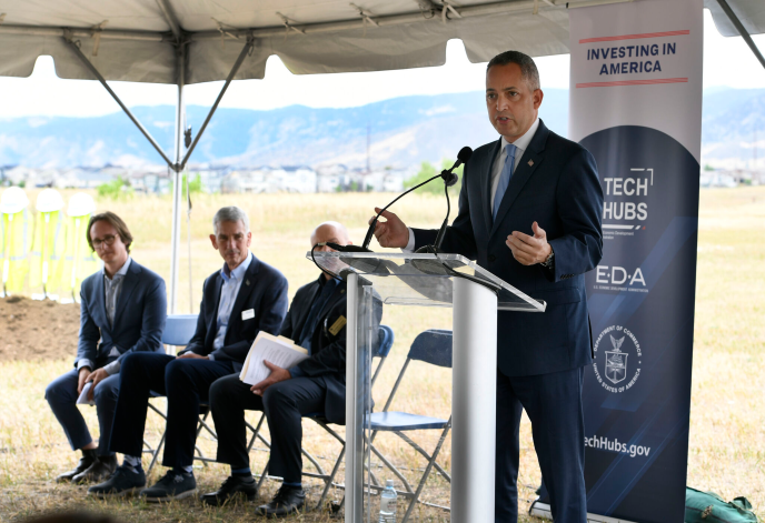 Photo of Deputy Secretary Don Graves speaks during the groundbreaking event for the Elevate Quantum Tech Hub’s new Quantum Tech Park.